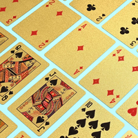 Cartes à jouer en feuille d'or laminée plastique en stock : Cartes à jouer en plastique PET imperméables et résistantes à l'usure