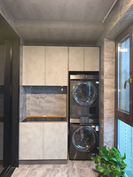 Meuble de buanderie sur mesure résistant aux intempéries, design intégré pour deux machines, couleur personnalisée, unité de rangement – Vente directe usine