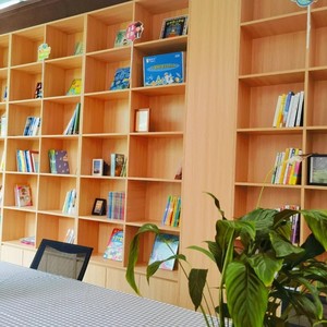 Ultima Libreria Multifunzionale Ecologica di Tendenza con 10+ Ripiani, Capacità Extra-Large, Texture Effetto Legno, Stile Contemporaneo - Product Image 3