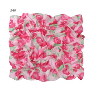 Vente en gros de foulards musulmans pour femmes, hijab, châles, voile en polyester de qualité supérieure, imprimé, design incurvé, borong, tudung - Product Image 5