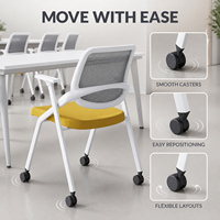 Chaise de formation mobile pliable en maille avec roulettes, siège rembourré et tablette d'écriture optionnelle pour salle de conférence - Vente en gros usine