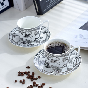 ชุดแก้วกาแฟเซรามิกลมขนาดเล็กใส่ในฤดูร้อนจานรองถ้วยชา<span class=keywords><strong>กาแฟ</strong></span>ที่มีมูลค่าสูงจานชาม่วงคู่ที่สมบูรณ์แบบสำหรับใส่น้ำชายามบ่าย - Product Image 5