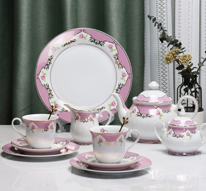 Ensemble de tasses à café, de soucoupes et de pot en céramique européenne - Product Image 2