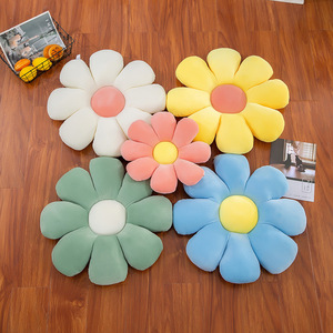 Coussin de siège en peluche super doux à motif petite marguerite pour bureau/voiture, conception épaissie, <span class=keywords><strong>cadeau</strong></span> d'anniversaire, lavable - Product Image 4