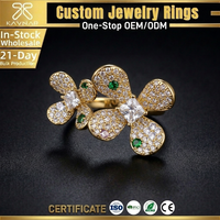 Bagues de mode pour femmes plaquées or 18 carats avec pavé de zircone cubique, motif floral, accent vert, zircone cubique carrée, bague ajustable en or, bijoux de luxe