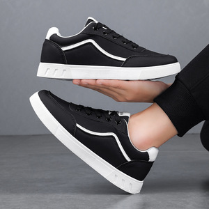 Nuevos Zapatos Blancos Sencillos y Cómodos para <span class=keywords><strong>Hombre</strong></span>, Venta Caliente de Fábrica, Zapatos Casuales de Bajo Precio para Niños, Zapatos Negros Escolares - Product Image 3