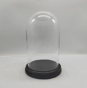 Cúpula de Cristal con Base Negra Redonda, Campana Decorativa Minimalista para Coleccionables o Figuras - Product Image 3
