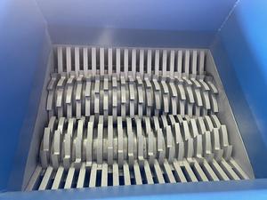 Máy nghiền công nghiệp hai trục loại nặng 600, động cơ giảm tốc, độ chính xác cao, dùng nghiền nhựa, gỗ, công suất 30kw - Product Image 4