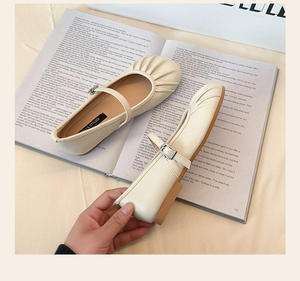 Zapatos Planos Estilo Coreano para Mujer, Diseño Plisado, Color Sólido, Talla Grande para Otoño, Primavera y Verano, Ajuste Amplio para Pies Anchos - Product Image 4