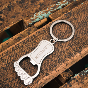 <span class=keywords><strong>Porte</strong></span>-clés ouvre-bouteille en forme de pied en métal Offre Spéciale pour la vente en gros pour personnaliser et améliorer votre collection de <span class=keywords><strong>porte</strong></span>-clés - Product Image 1