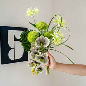 Bouquet de fleurs artificielles en PU Iris de luxe léger fait à la main pour le salon et la table à manger Décoration de la maison - Product Image 1