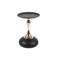 Table d'appoint de luxe en métal pour le salon Mini table d'angle simple pour chambre à coucher Table basse pour appartement Table de chevet