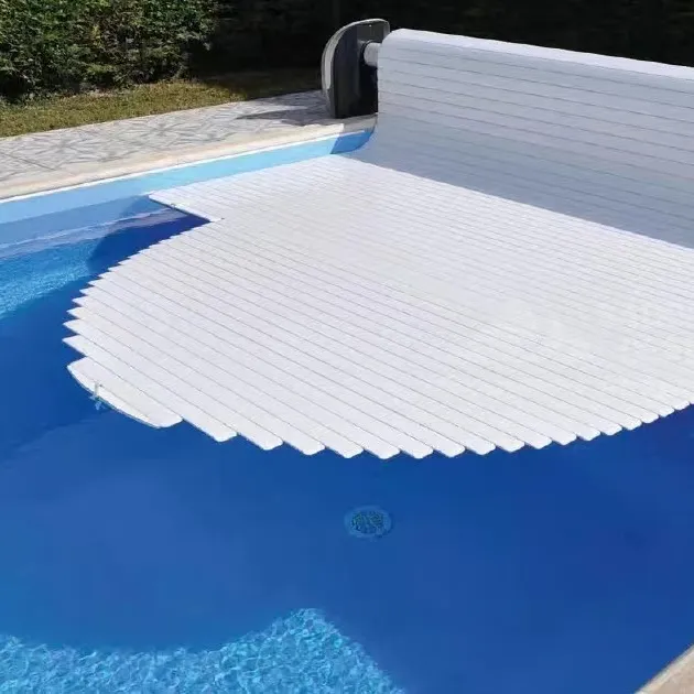 2023 coperture per piscine elettroniche in plastica dura, copertura solare per piscina con IP68 impermeabile 5 anni di garanzia