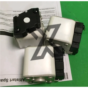 VX5FUPM0400 ฟิวส์แบบละลายเร็วสามเฟส 480V ปกป้องโมดูลจ่ายไฟ (IGBT) ในอินเวอร์เตอร์สำหรับระบบอัตโนมัติทางอุตสาหกรรม - Product Image 1