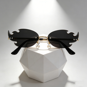 P l S H E O Gafas de Sol de Moda con Marco Redondo de Llama Estilo Hip Hop, Color Caramelo, Lentes Anti-Reflejantes Sin Montura de Lujo para Mujer - Product Image 3