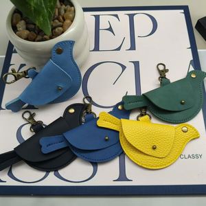 Bolsa de piel sintética HR PU con diseño de pájaro, llavero portátil con diseño de pájaro, amuleto de pájaro azul para regalos - Product Image 1