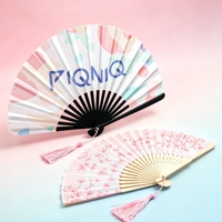 Éventail pliant en soie de bambou personnalisé en gros, artisanat d'art chinois, éventail à main pour cadeaux et danse
