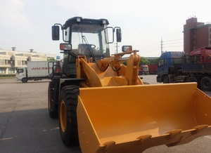 รถขุดดินรุ่นยอดนิยม 22 ตัน CDM836HG พร้อมล้อ - Product Image 4
