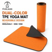 Tapis de yoga TPE bicolore antidérapant Yugaland avec ligne d'alignement personnalisée pour débutants en yoga et Pilates