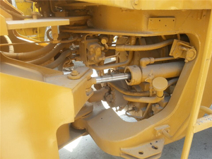 รถตักล้อยาง Caterpillar 936 936E 966g รุ่นดั้งเดิมทำสีใหม่ มือสอง ผลิตในญี่ปุ่น พร้อมใช้งาน รับน้ำหนักได้ 15 ตัน พร้อมเครื่องยนต์และเกียร์ - Product Image 5