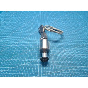 Pressostat MKS Baratron 51A52MCA2AA100, manomètre capacitif absolu, utilisé comme pièce détachée d'équipement semi-conducteur d'époque - Product Image 5