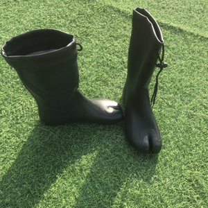 Bottes <span class=keywords><strong>en</strong></span> caoutchouc souple unisexes imperméables <span class=keywords><strong>en</strong></span> PVC pour le travail dans les champs, dans les rizières et dans les rizières. - Product Image 2