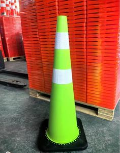 Màu Xanh Lá Cây Chanh Nhiệm Vụ Nặng Nề PVC An Toàn Giao Thông <span class=keywords><strong>Cone</strong></span> 45Cm 70Cm 90Cm Kích Thước Cho Đường Cảnh Báo Giá Tốt Nhất Phản Quang Cảnh Báo Giao Thông - Product Image 1