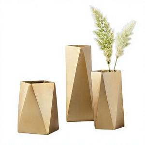 Jarrón de Piso de Acero Inoxidable de Lujo Hecho a Mano, Diseño Tradicional, Resistente al Óxido, Jarrón de Mesa para Flores, Decoración del Hogar y Jardín - Product Image 3