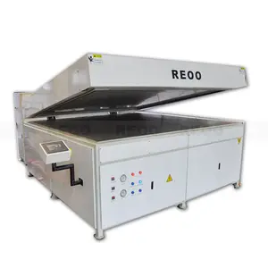 Reoo Semi-Automatische Zonnepaneel Laminator 2200 2200 Voor Het Maken Van Zonne-Energie Module
