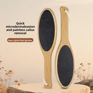 Râpe à pieds pour éliminer les peaux mortes, planche exfoliante pour les pieds, outil de pédicure, outil de beauté, lime à pieds, plaque pour les pieds, lime en bambou, pieds - Product Image 3