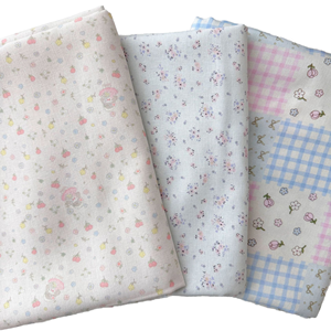 %100 Pamuklu Penye Dokuma Poplin Kumaş Dijital Baskılı Çiçek Desenli Yumuşak Fırçalanmış Pijama Ev Giysisi Çocuklar İçin Uyumlu Takımlar Sonbahar - Product Image 1