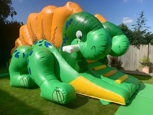 Tobogán de dinosaurio Dudley púrpura y amarillo de 12 pies X 22 pies para patio trasero, tobogán inflable <span class=keywords><strong>Dino</strong></span> para niños - Product Image 5