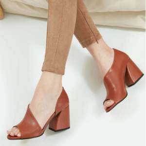 Et American Ladies New Solid Color Fish Mouth Open Toe Leather Breathable Thick Heel Sandales à talons pour femmes - Product Image 1