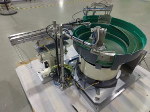 Alimentatore Automatico a Vibrazione con Ciotola per Caricamento Automatico - Product Image 2