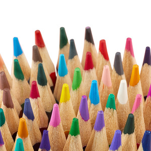 Crayons de couleur pour enfants en bois naturel écologique pour dessiner dans une boîte en bois - Product Image 5