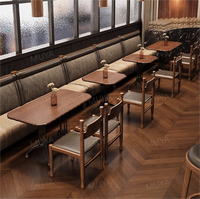 Ensemble de meubles de restaurant commercial vintage américain rétro en bois, bar, bistro, café, stand de restauration, sièges, table à manger, chaises