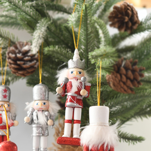 Figurine et jouet de Noël <span class=keywords><strong>Casse</strong></span>-<span class=keywords><strong>Noisette</strong></span> rouge avec ficelle personnalisable Décoration de Noël personnalisée en usine en gros - Product Image 2