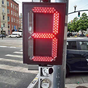 Feu de signalisation rechargeable à compte à rebours Single-8 avec revêtement de protection en stratifié transparent à affichage numérique à LED bicolore - Product Image 5