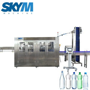 Línea de llenado 3 en 1, máquina automática de llenado y tapado de botellas PET de agua mineral completamente - Product Image 1