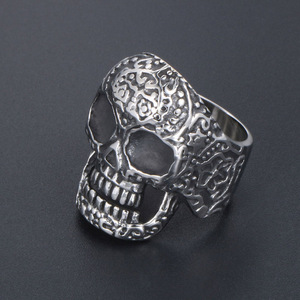 Skull <b>Ring</b> Men's Retro Skeleton Design Flower Pattern SA494 Jewelry Gift - Product Image 4