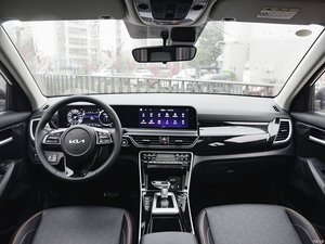 2025 KIA Seltos Compact SUV Essence IVT 1.5L 115Hp L4 /DCT 1.4L 140Hp L4 Réservoir de carburant 50L Kia Suv - Product Image 4