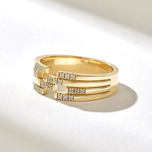 แหวนแต่งงานทองคำ14K 18K แหวนเพชรมรกตตัดเป็นแผ่นโลหะแข็งรับรอง CVD HPHT ห้องปฏิบัติการ - Product Image 6