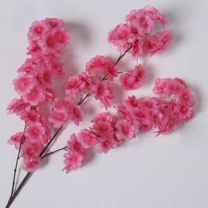 Prix de gros, nouvelle conception, fleurs de cerisier artificielles et tiges de cerisier blanc rose pour la décoration de mariages et d'événements - Product Image 2
