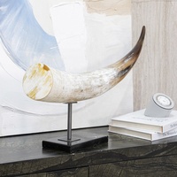 Ornement en corne de bœuf naturelle fait à la main avec base en marbre, sculpture d'art moderne antique pour la décoration de maison de luxe - Personnalisable