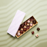Boîte d'emballage rigide pour chocolat, écologique, biodégradable, alimentaire, personnalisée pour la Saint-Valentin, avec plateau en plastique noir