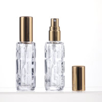 Bouteille d'emballage cosmétique de forme unique 10ml 15ml atomiseur d'échantillon bouteilles en verre de vaporisateur de parfum rechargeables avec le jet de brouillard fin