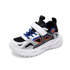 2025 zapatos deportivos de verano para niños, sandalias informales con puntera en mediano grande, nuevo estilo de moda para niños, venta al por mayor - Product Image 1