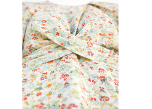 Vestito Estivo Coordinato Mamma e Figlia con Maniche a Sbuffo, Stampa Boho Elegante, Vita Annodata Frontale, Stile Finto Incrociato, Linea ad A, Modello Modesto - Product Image 4