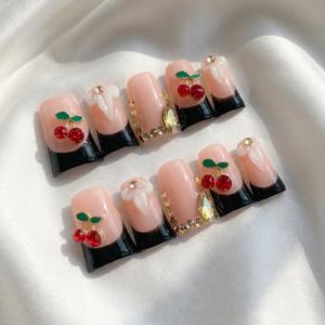 Faux ongles à presser faits maison 3D artisanaux, <span class=keywords><strong>forme</strong></span> bec de canard évasée Cyber, pour fête, ongles Y2K, courts, vente en gros, promotion - Product Image 3