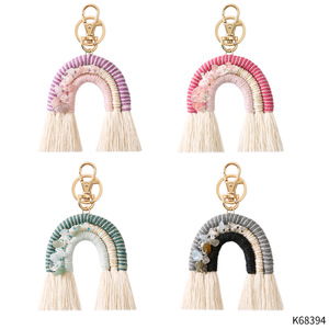 Promotion <span class=keywords><strong>2022</strong></span> : Bijoux, Cadeaux, Pendentif, Breloque de sac à pompon, Porte-clés de voiture, Porte-clés tressé arc-<span class=keywords><strong>en</strong></span>-ciel style bohème - Product Image 2